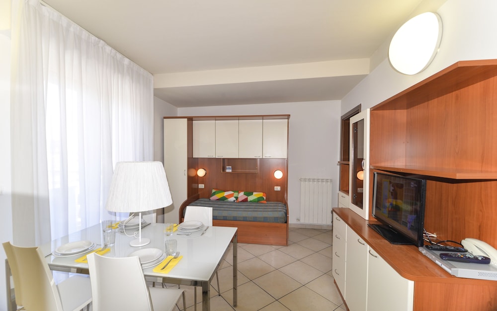 Residence Riviera view 5