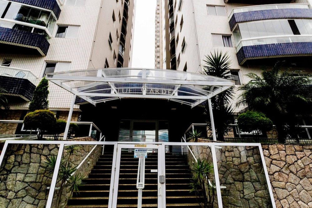 Apto a 500m da Praia Canto do Forte - Praia Grande