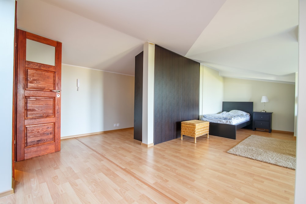 Apartments Happy Hours