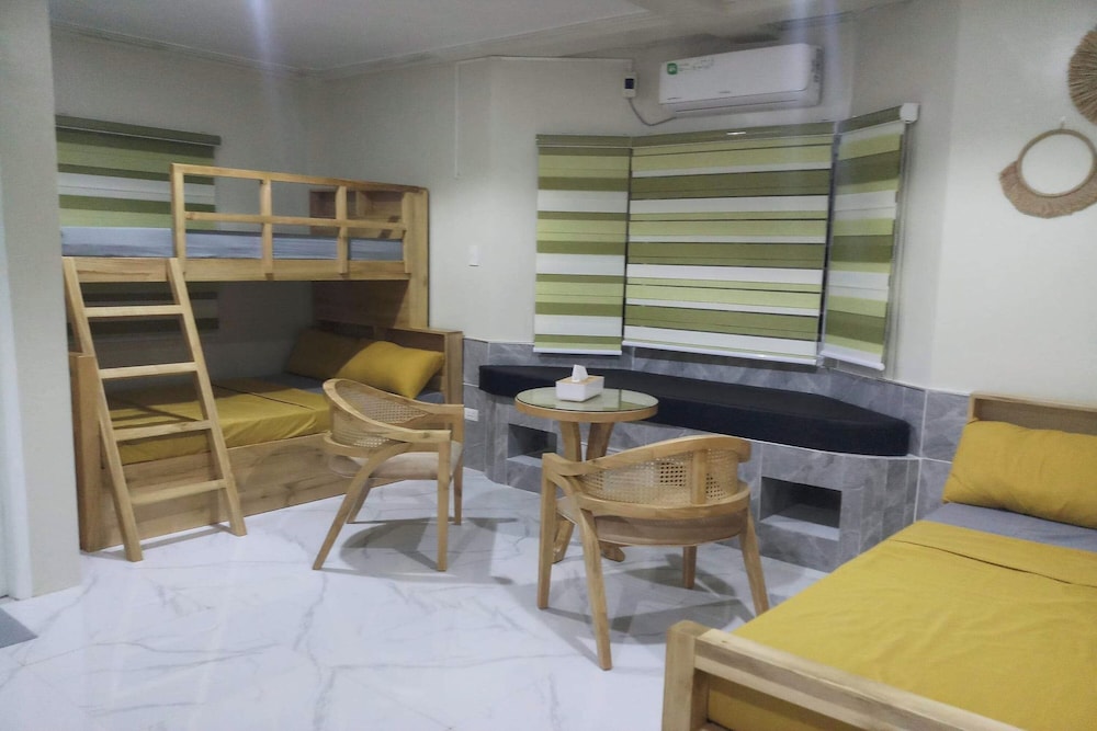 Michael's Homestay - Farm Villa near Patar Beach & Bolinao Falls
