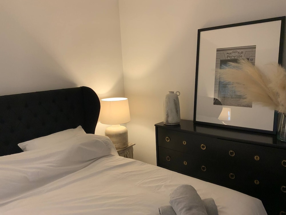 A Stylish Apartment on the Outskirts of Sandwich in Kent view 4