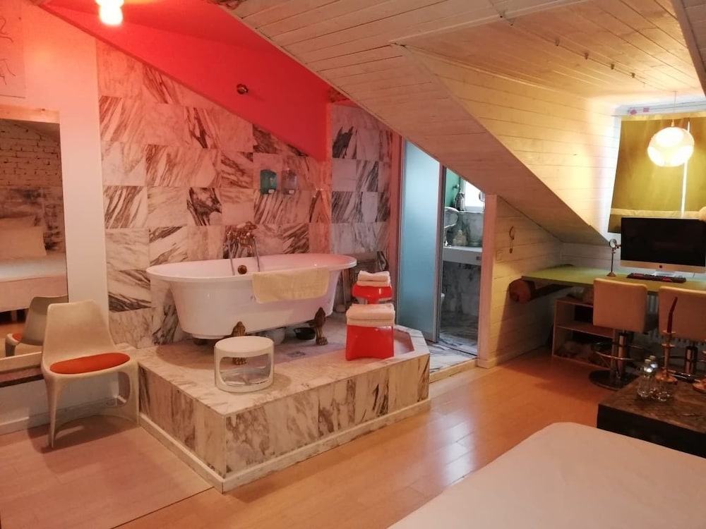 Hotel Otokomae