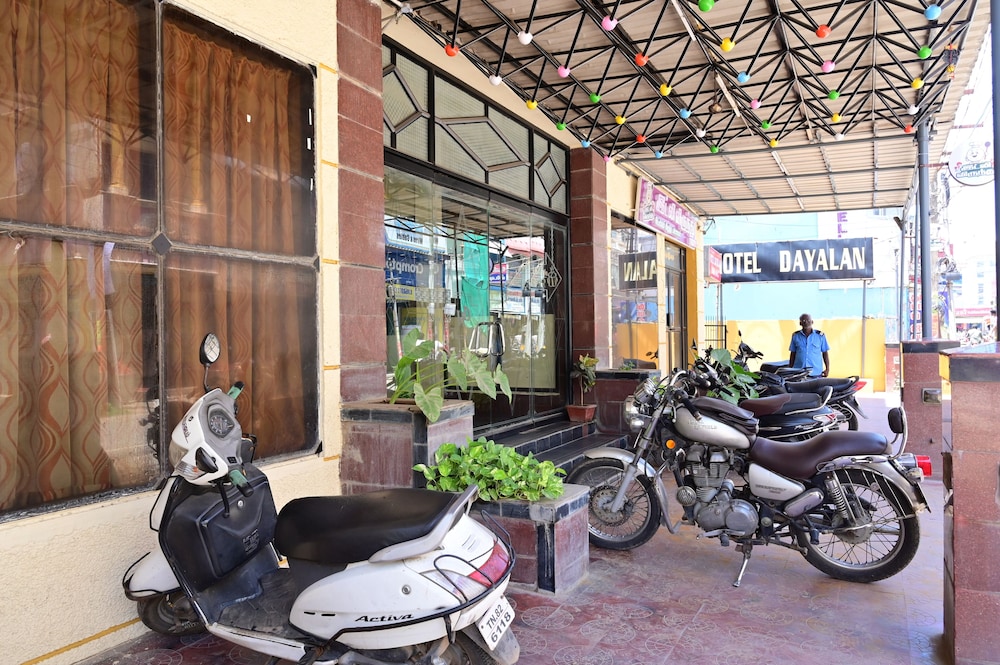 Hotel Dhayalan