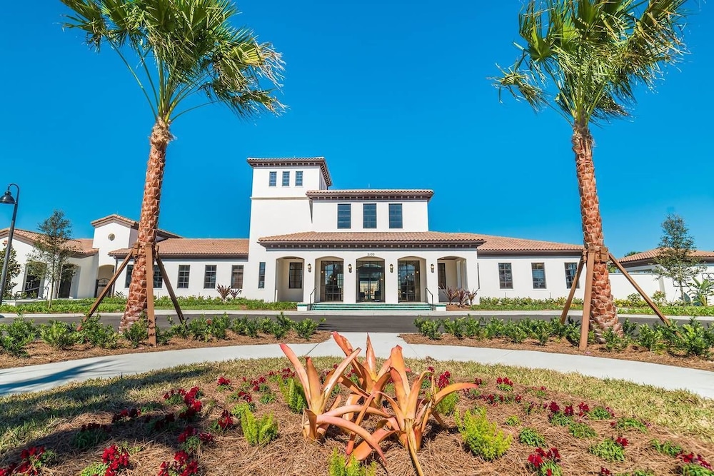 Brand New Luxurious Pool Home in Westside! 5bd/4ba #5ws690 - Image 1