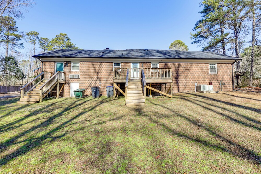 Family Friendly: Chic Retreat in Rocky Mount!