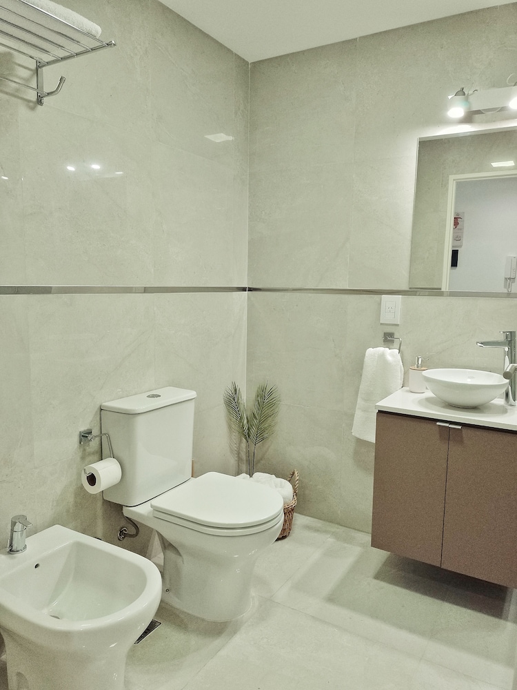 Ayres Suites Moreno