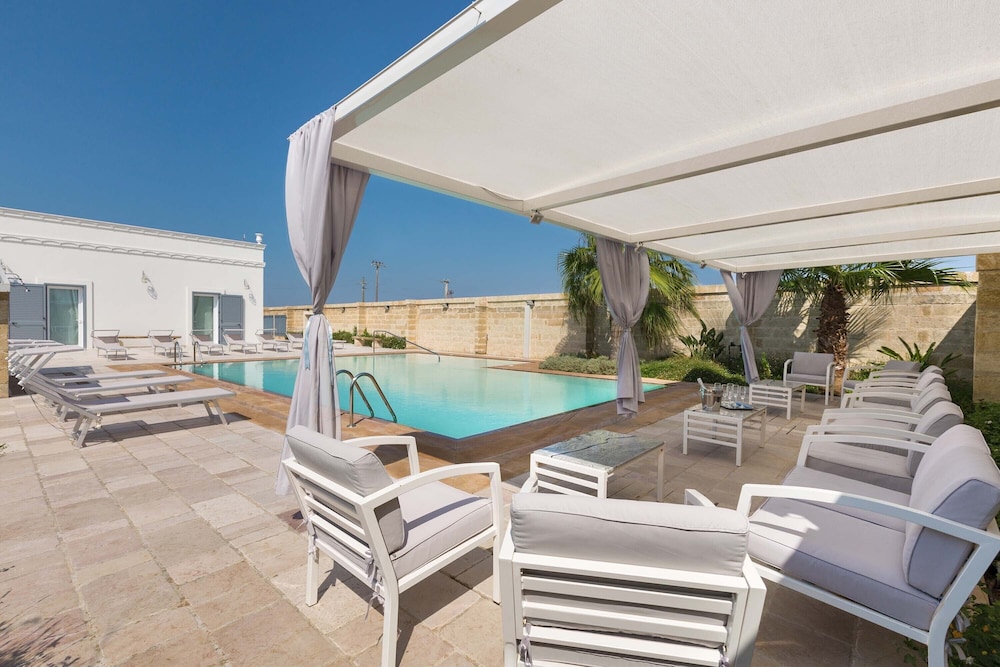 1695 Villa Albarosa by Perle di Puglia view 4