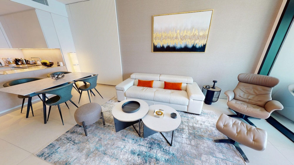 2BR Beachfront Apt w Ain Dubai Views at JBR
