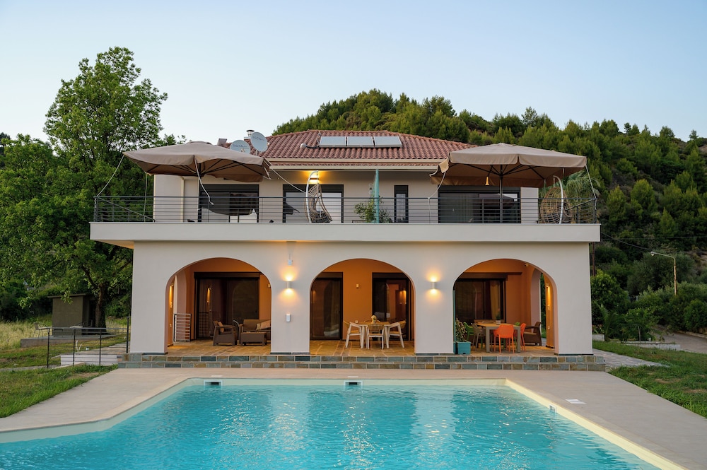 Antinea Olympian Villa