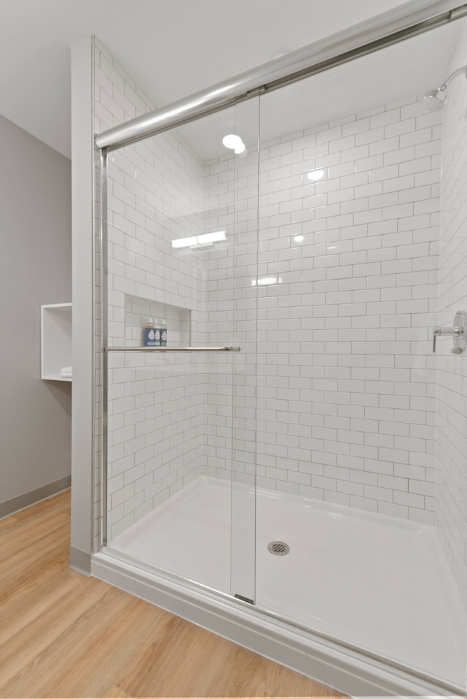 Family-friendly 4BR in Lincoln Park Safe Area