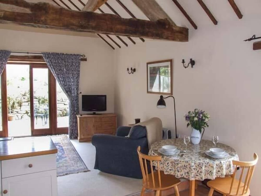 Cider Barn Cottage view 4