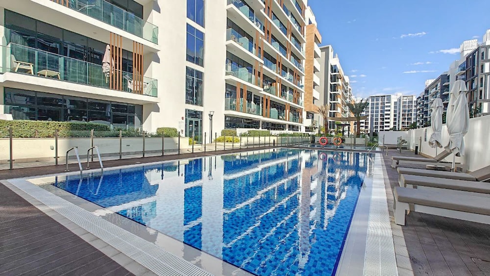 1 Bedroom and a Marvelous Flat in Azizi Riviera 26