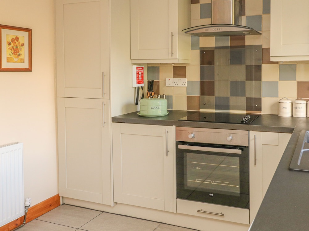 Hope Valley Vacations - Lees Cottage - Property Image 11