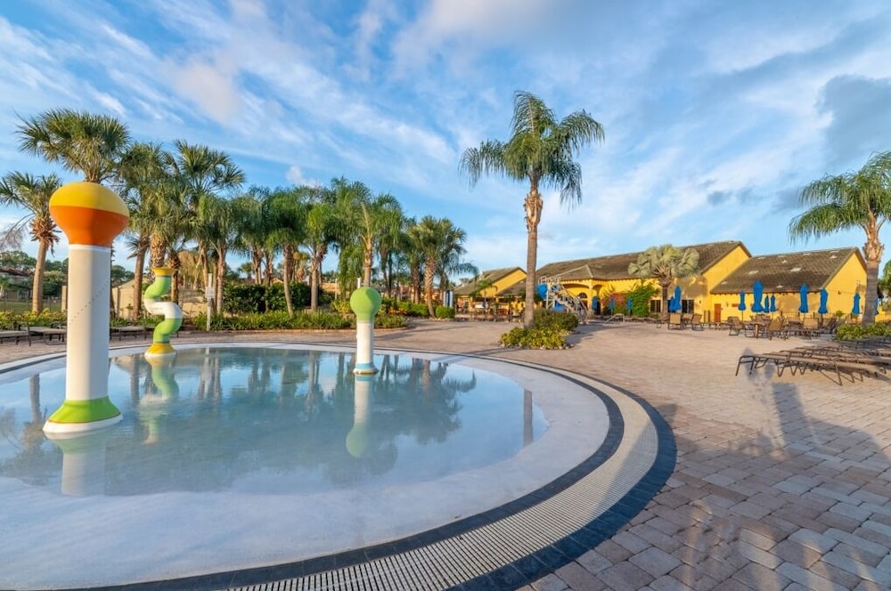 Sunny Paradise Retreat At Paradise Palms By Shine Villas 4 Bedroom Townhouse