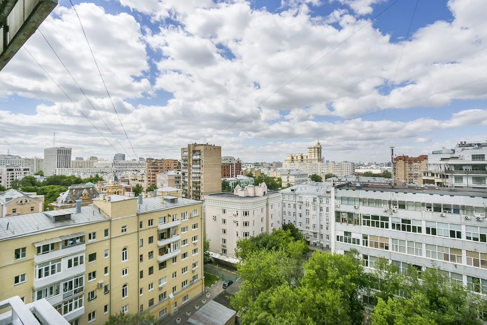 Apartment on B Polyanka 28k1
