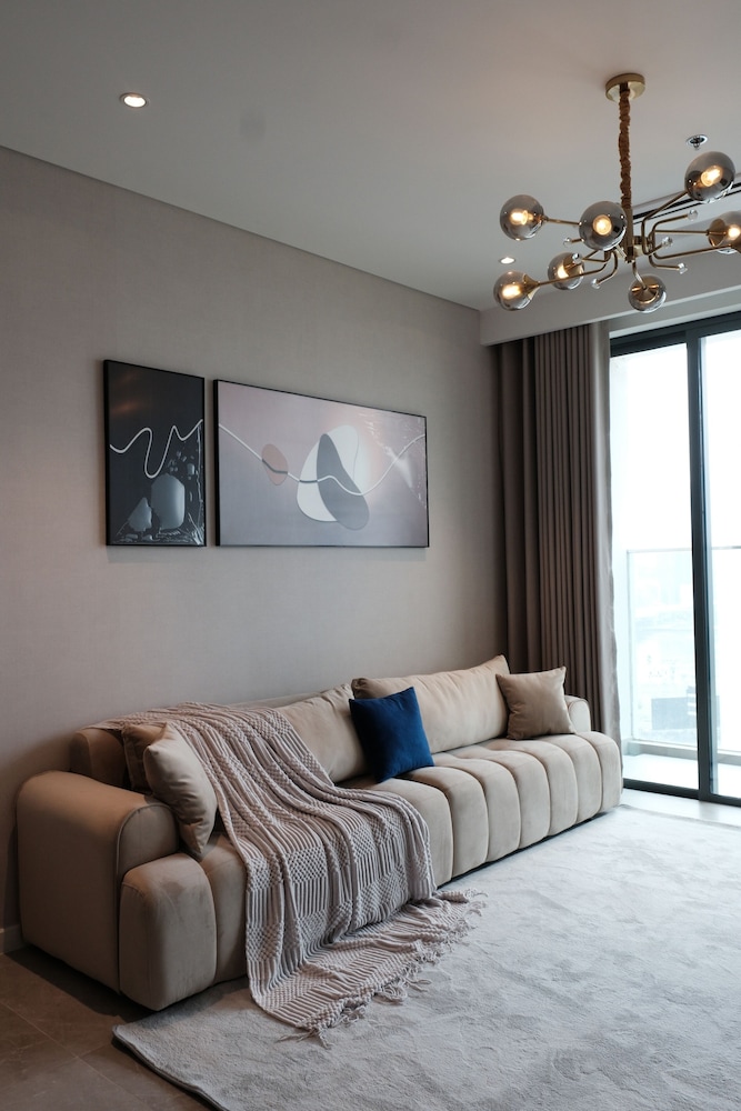 Metropole The Crest Thu Thiem Apartment