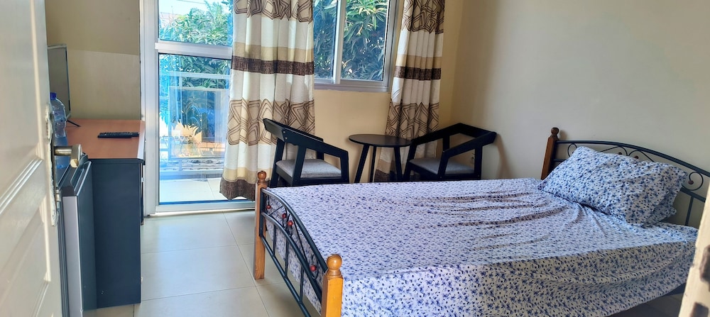 Serene 5-bedroom Apartment in Kinshasa's 10ème Rue Limete-résidentiel