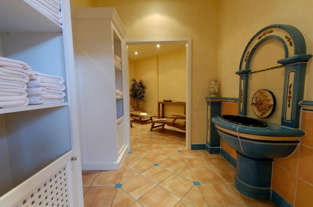 A Tranquil House In Cambridge - Property Image 9