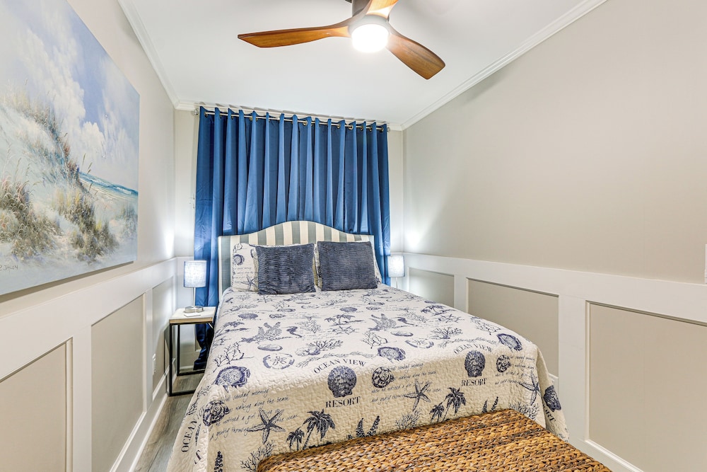Pool, Tennis & Gym: Resort Condo in Hilton Head!
