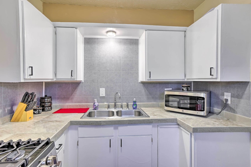 Council Bluffs Vacations - Council Bluffs Cottage: Proximity to Parks! - Property Image 18