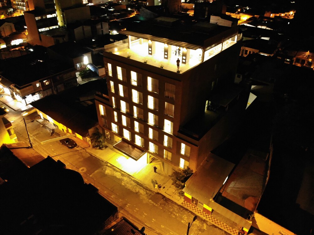 Hotel Vvc Hotels - Image 1