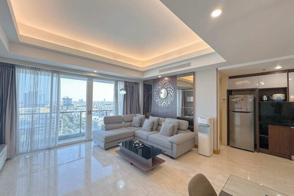 Spacious And Elegant 2Br At One East Penthouse & Residence Apartment