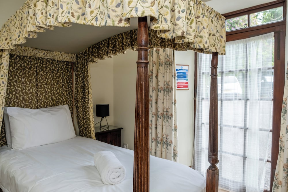Watermouth Castle, South Court Apartment
