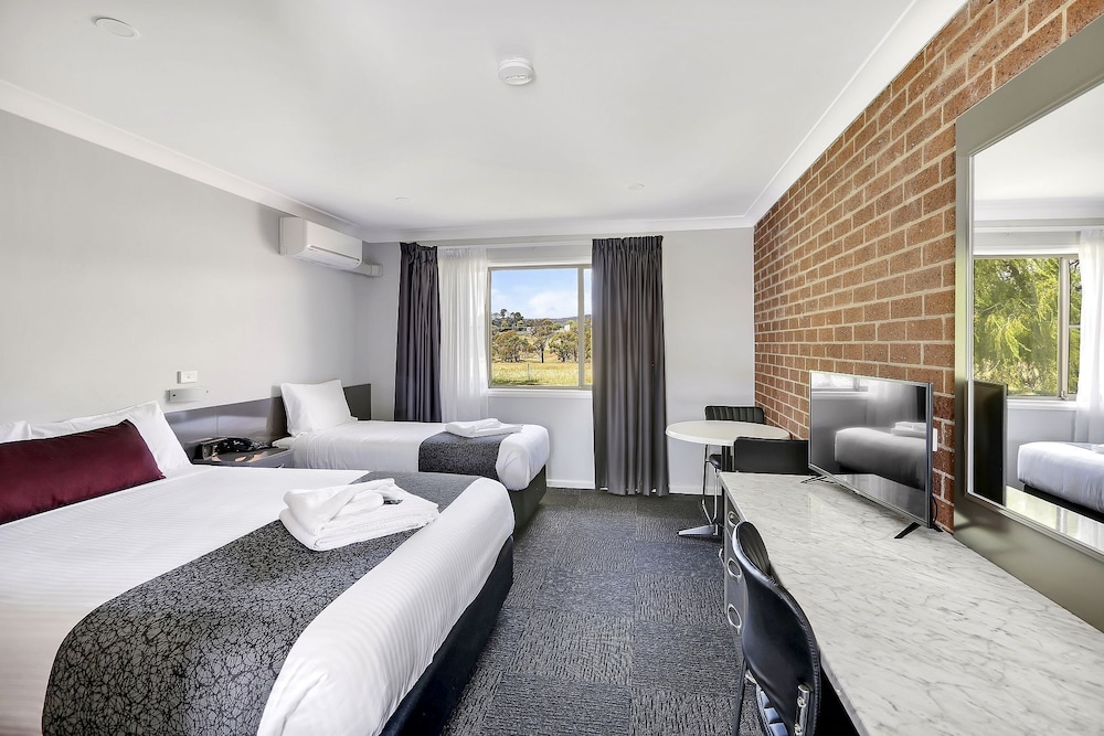 Bushmans Motor Inn