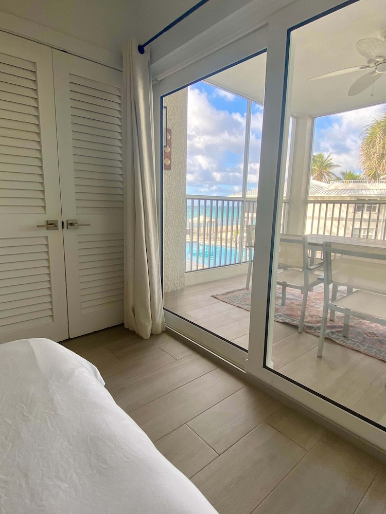 Modern Comforts in Paradise Tamarind Bay 3-bed 2-bath