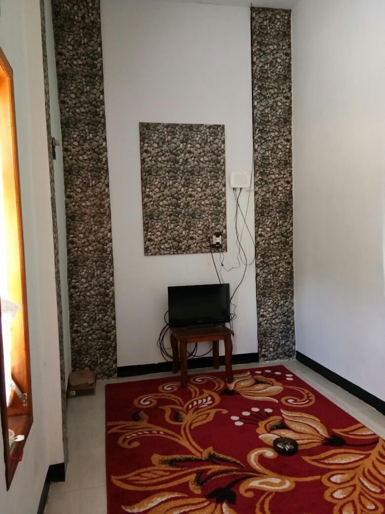 Agung Safira Homestay