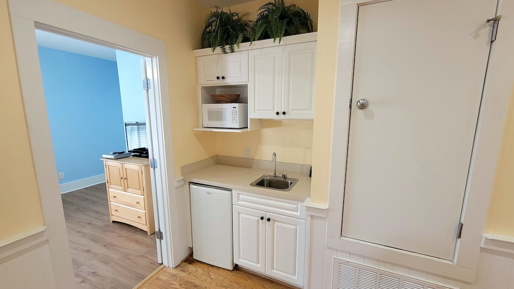 203 Butler Avenue by Tybee Vacation Rentals