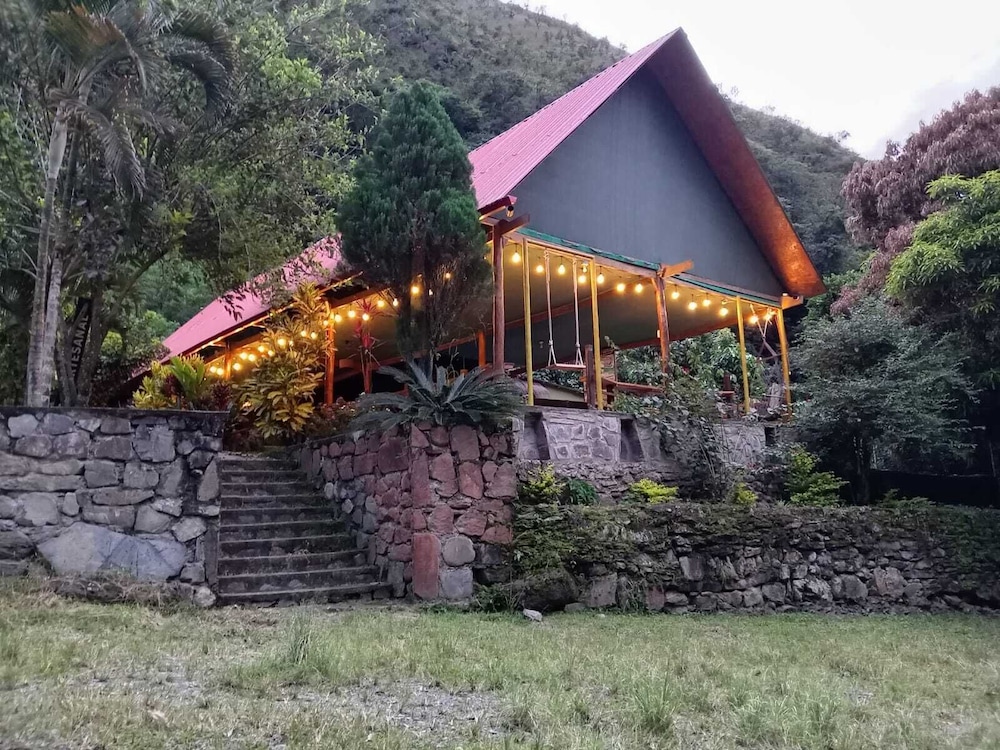 www.ecoterralodge.com