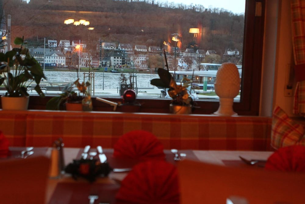 Pohl's Rheinhotel Adler