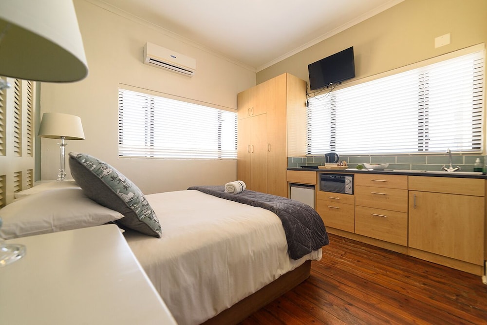 Leeuwenzee Guest House