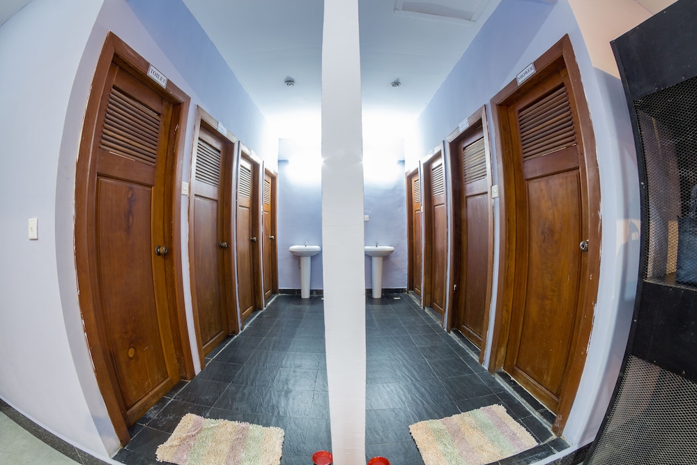Lovely Jubbly Villa - Hostel