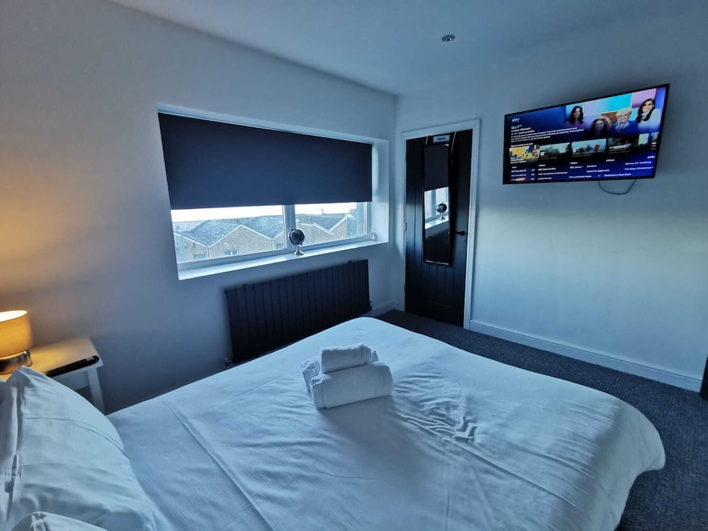 Holiday Home Near Mumbles Pier view 4