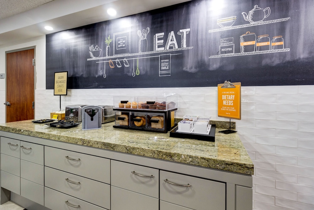 Brantford Vacations - Hampton Inn  Suites by Hilton Brantford Conference Centre - Property Image 23