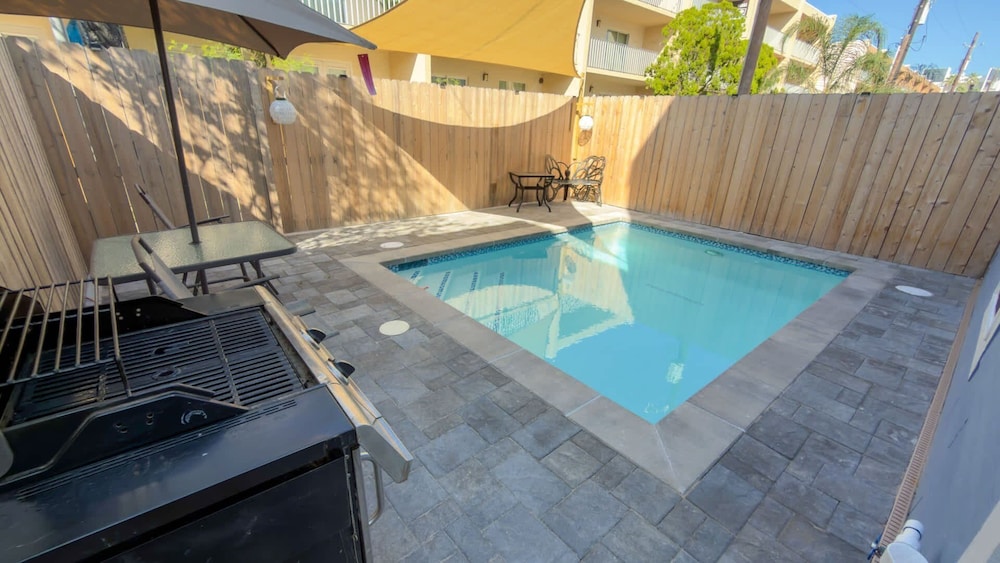 200 Steps To Beach Private Pool 2 Big Levels 3 Bedroom Apts