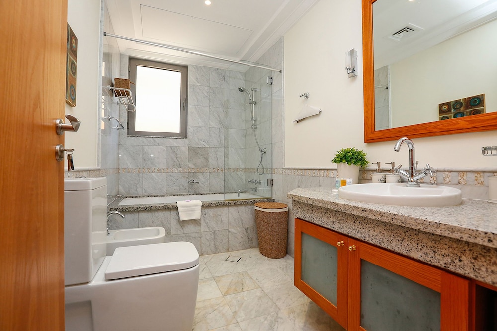 Kennedy Towers - Signature Villa L