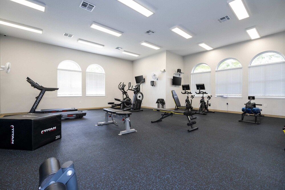 Gorgeous 4Bd W/ Gameroom Close To Disney @ Glen West Haven 2198