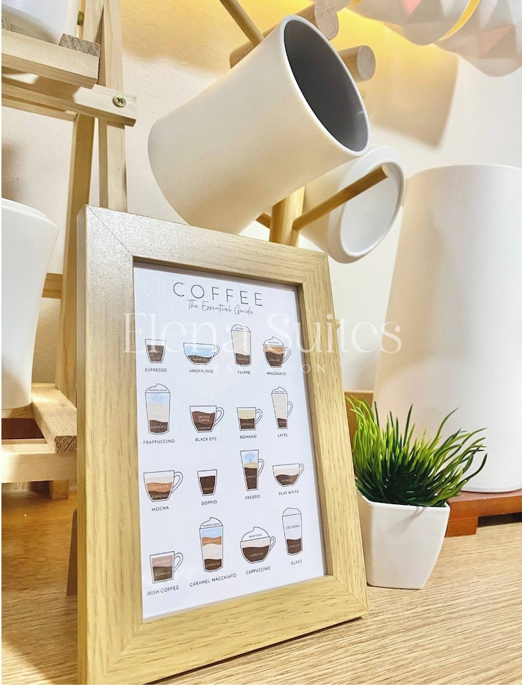 Aesthetic Cozy Stay With Ps4, Netflix & Coffee Nook - Elena Suites Staycation
