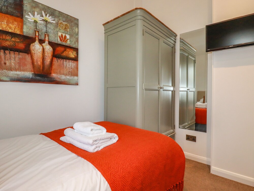 8 Horizon View