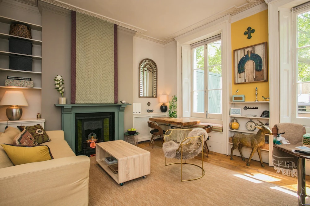 Exquisite Notting Hill Flat With Roof Terrace