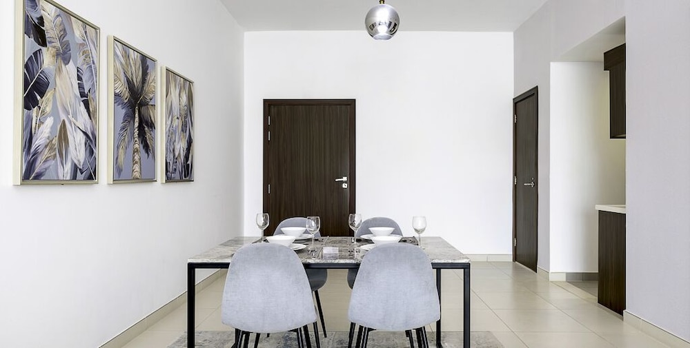 LUX Holiday Home - Azure Residence 4