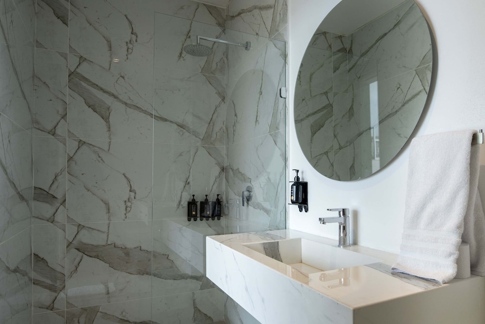 w Sophisticated 3BR w Magical Terrace in CTG