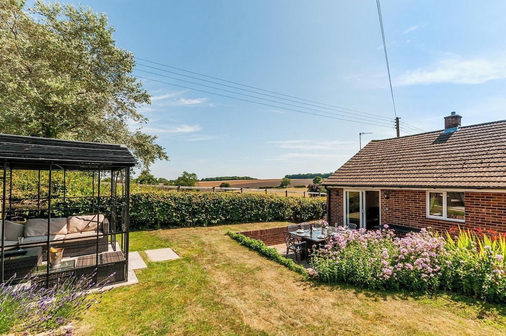 Freshfields, a Countyside Retreat for 8!