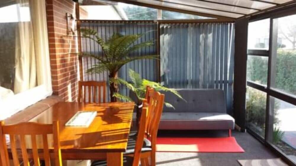 Airport Silver Fern Accommodation