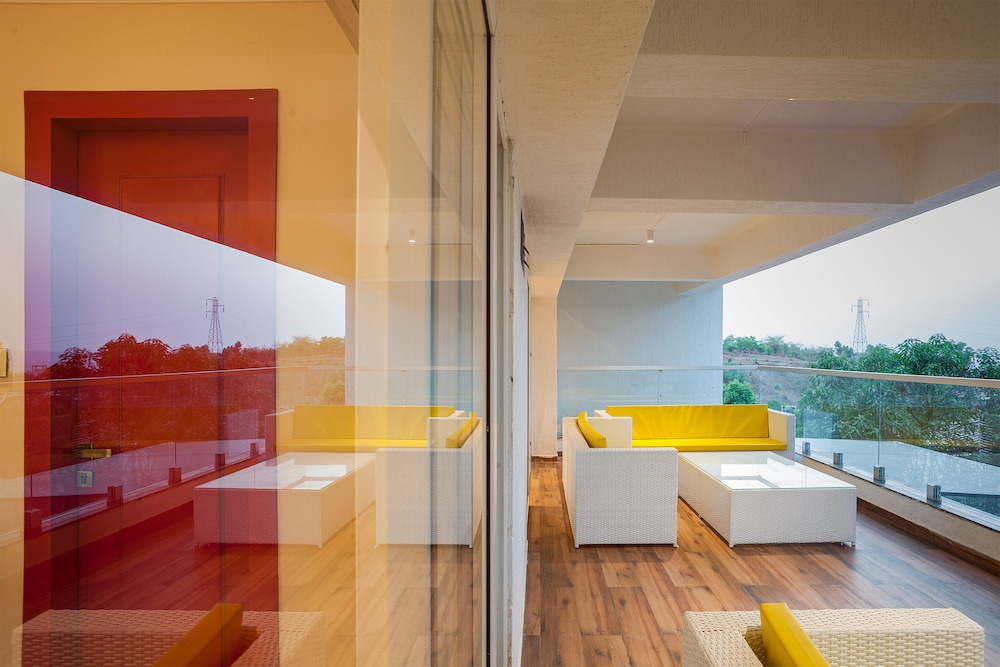 Red Door Villa by Shiloh Stays Igatpuri