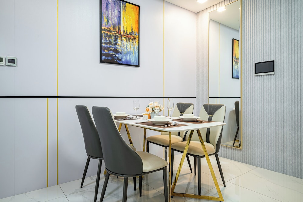 Landmark Apartment in Vinhomes Central Park