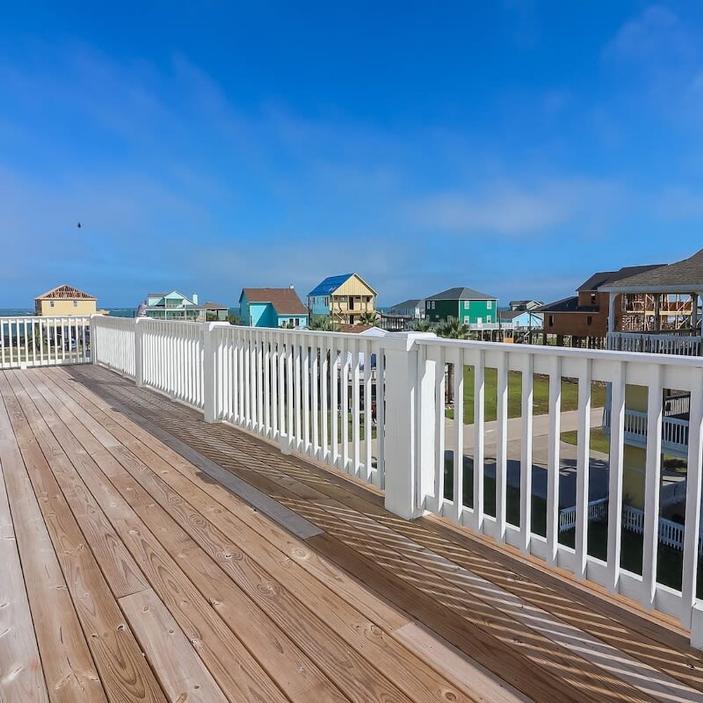 Unforgettable Vacation Getaway in Treasure Island